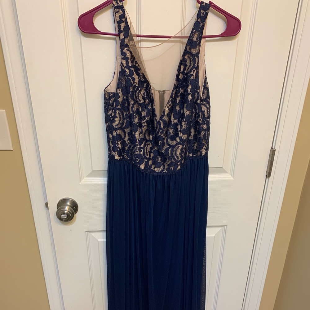 Long lace dress